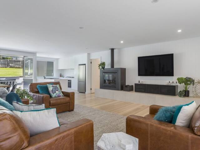 Villa Luna – Luxury Pool Escape gallery image 5