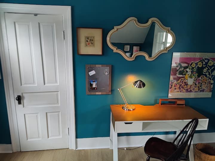 Quiet Pine Woods Park flat, 20 mins from all Apartments for Rent in