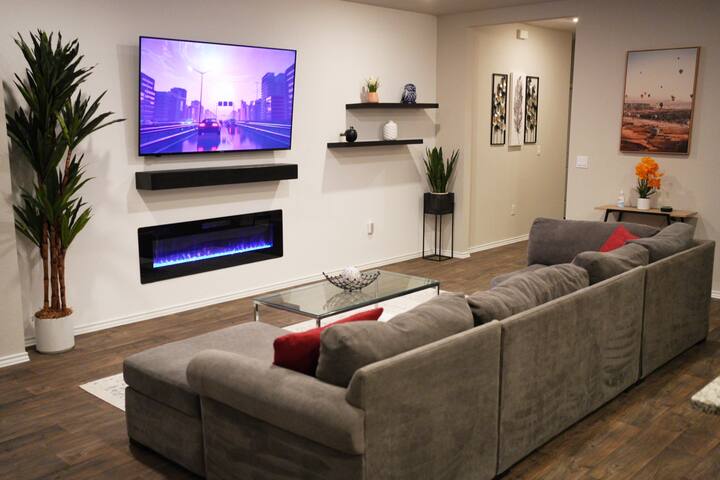 Modern, Spacious Home | 3BR | Near Airport & Tesla