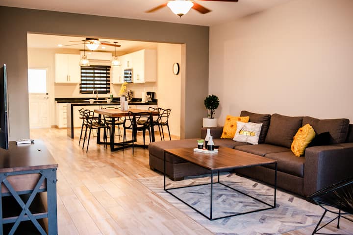 2-bed Condo Steps From The Beach And Downtown - Cabo San Lucas