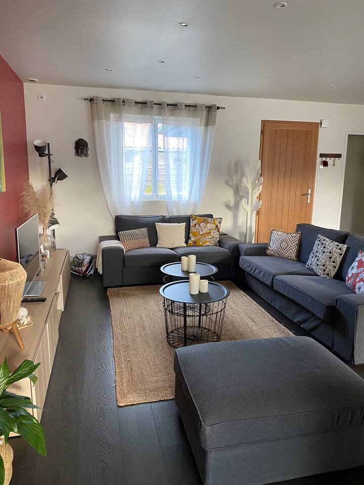 Maison Basque Moderne De 150m2 Avec Piscine - Bajonna
