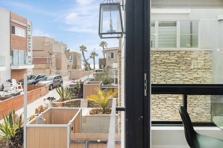 OCEAN VIEW – 1 block to the beach gallery image 5