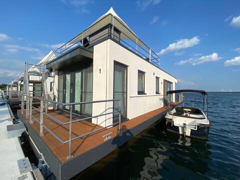 Seagull view with panoramic views