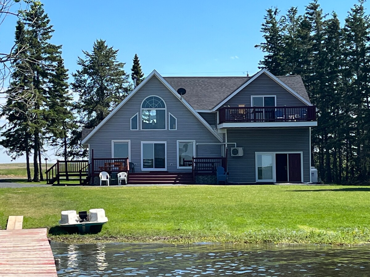 Vacation Rental on Long Lake in Saint Agatha, ME Cottages for Rent in