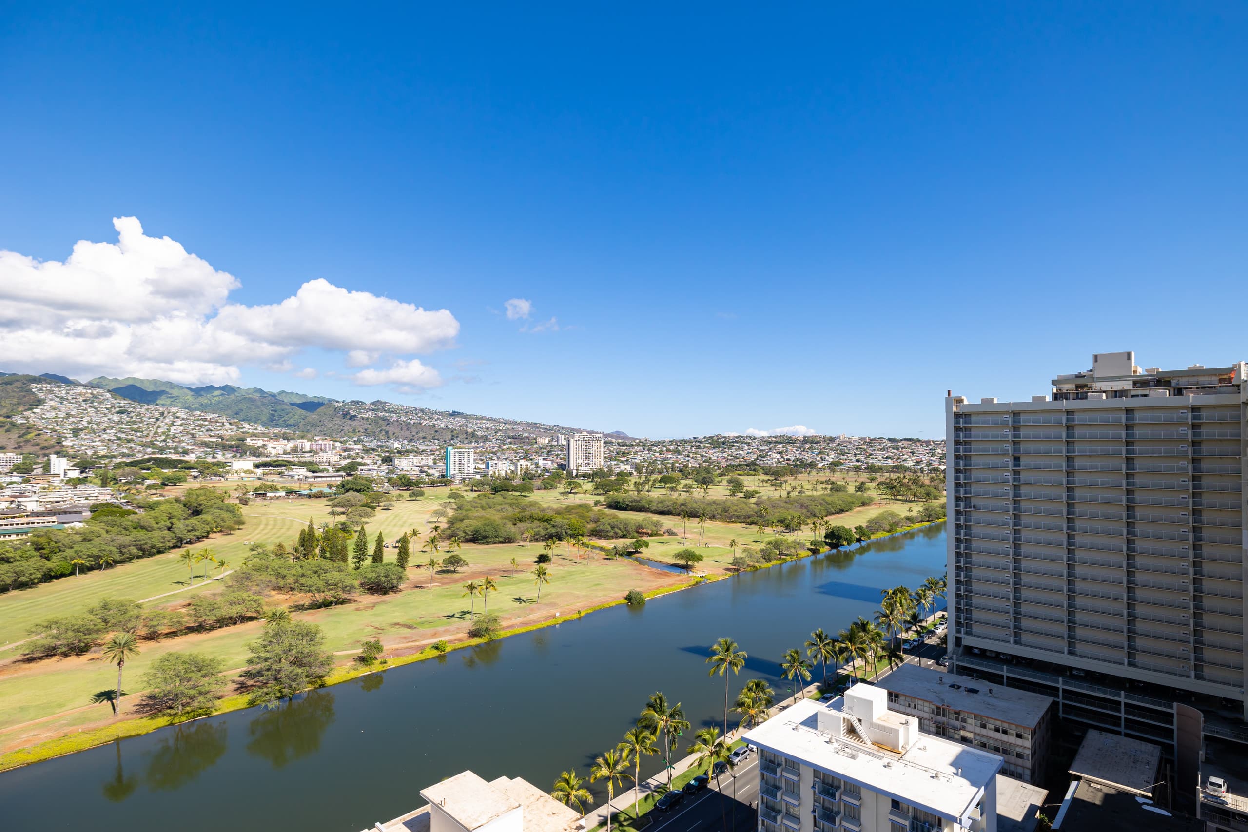 Condo in Honolulu · ★4.83 · 1 bedroom · 2 beds · 1 private bath - Image 22