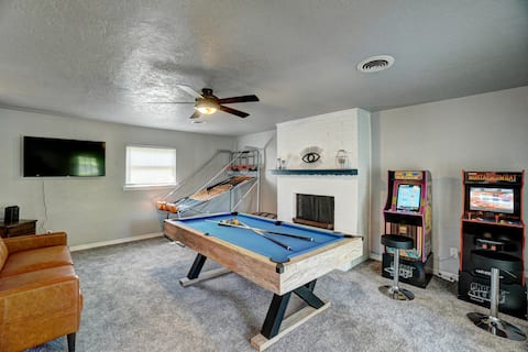 ~The Hangout~ Family Friendly Home w/GameRoom!