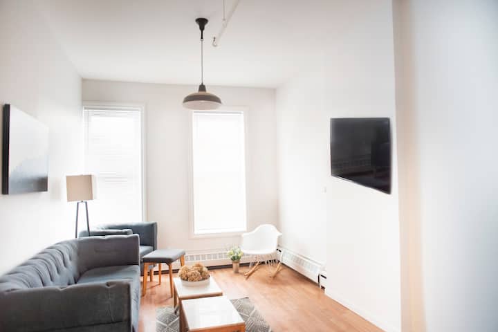 Newly Renovated Apt Near St Joseph's Hospital & 81 - Syracuse, NY
