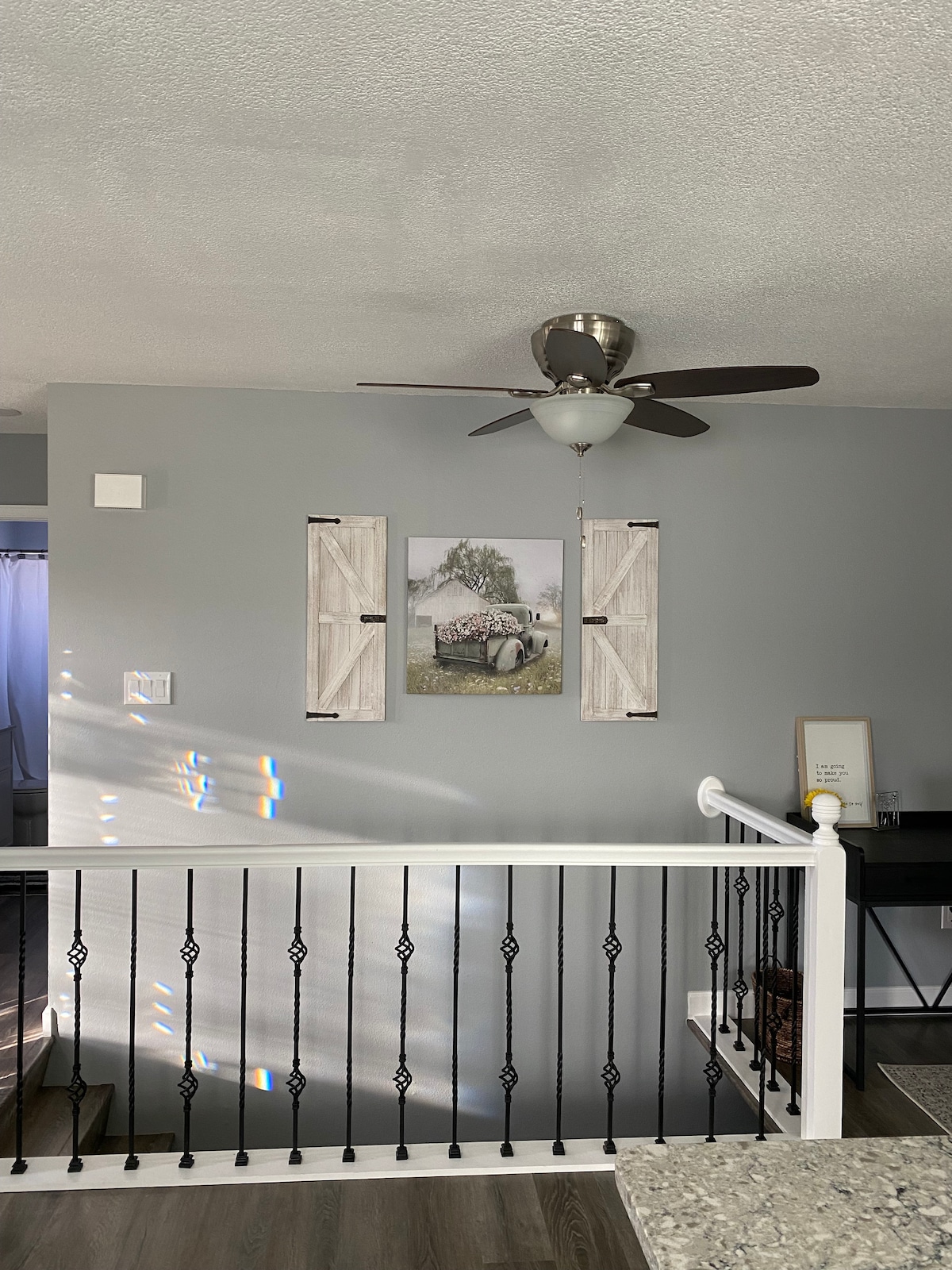 Successful Airbnb property: Clean, comfortable, and feels like home! in Cheyenne