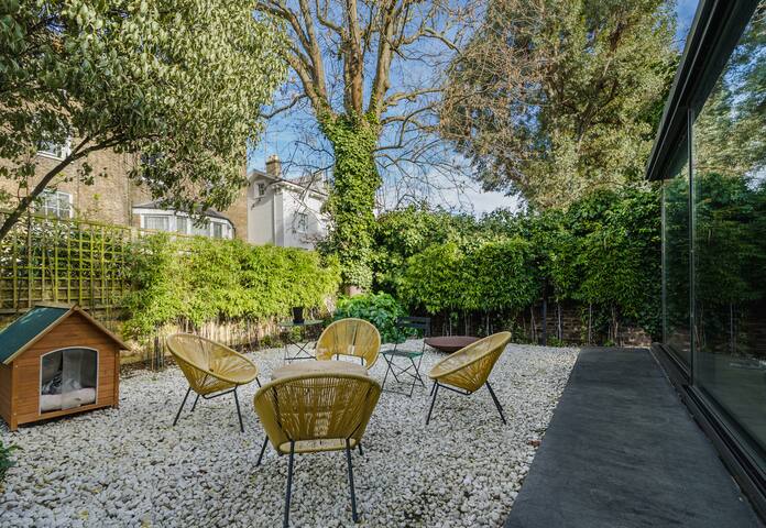 Unique private loft-style house in St Johns Wood gallery image 3