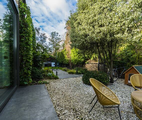 Unique private loft-style house in St Johns Wood gallery image 4