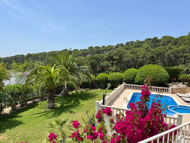 Villa Montgri l’Estartit – Costa Brava – Vista Mar gallery image 2