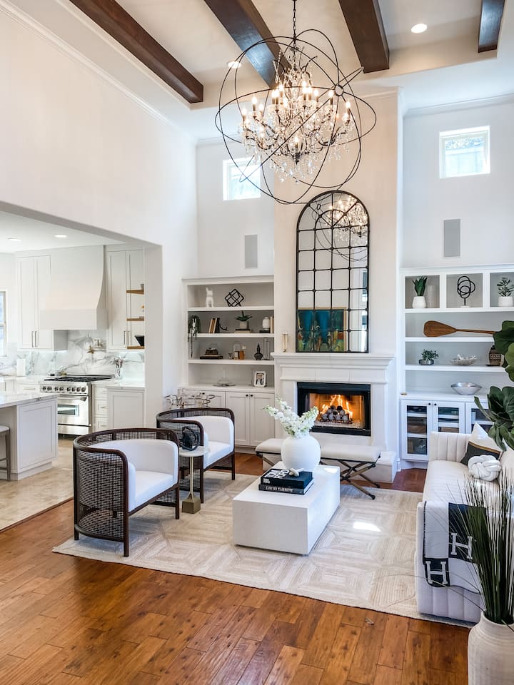 Luxury 3 Bedroom + Office in Zilker Neighborhood Houses for Rent in