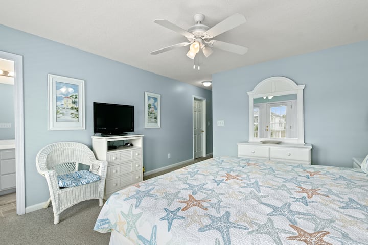 2nd Floor King Suite