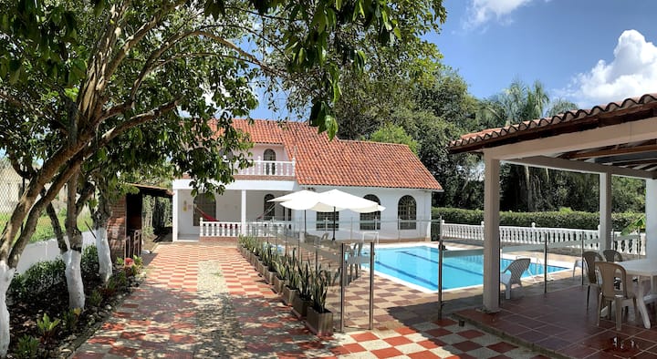 Casa Campestre En Carmen De Apicalá - Carmen de Apicalá