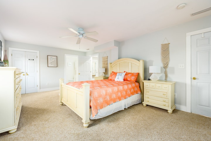 1 - во ниво - двойно легло - телевизор - баня