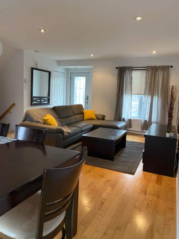 1155-semi-détaché Chaleureux Avec Garage! - Repentigny
