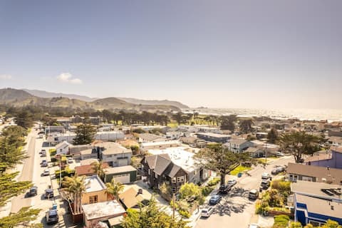Cozy Storybook Beach House in Pacifica near Pier