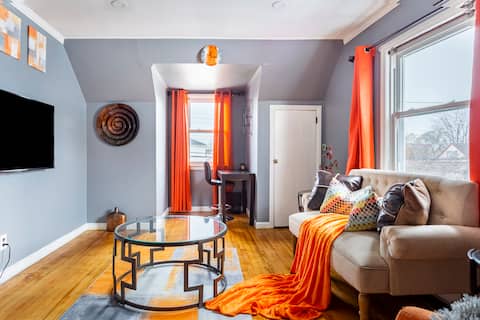 2 bedroom apt. 2fl quiet neighborhood close to JFK