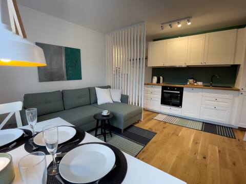 Urban Apartments No 4 with Private Parking