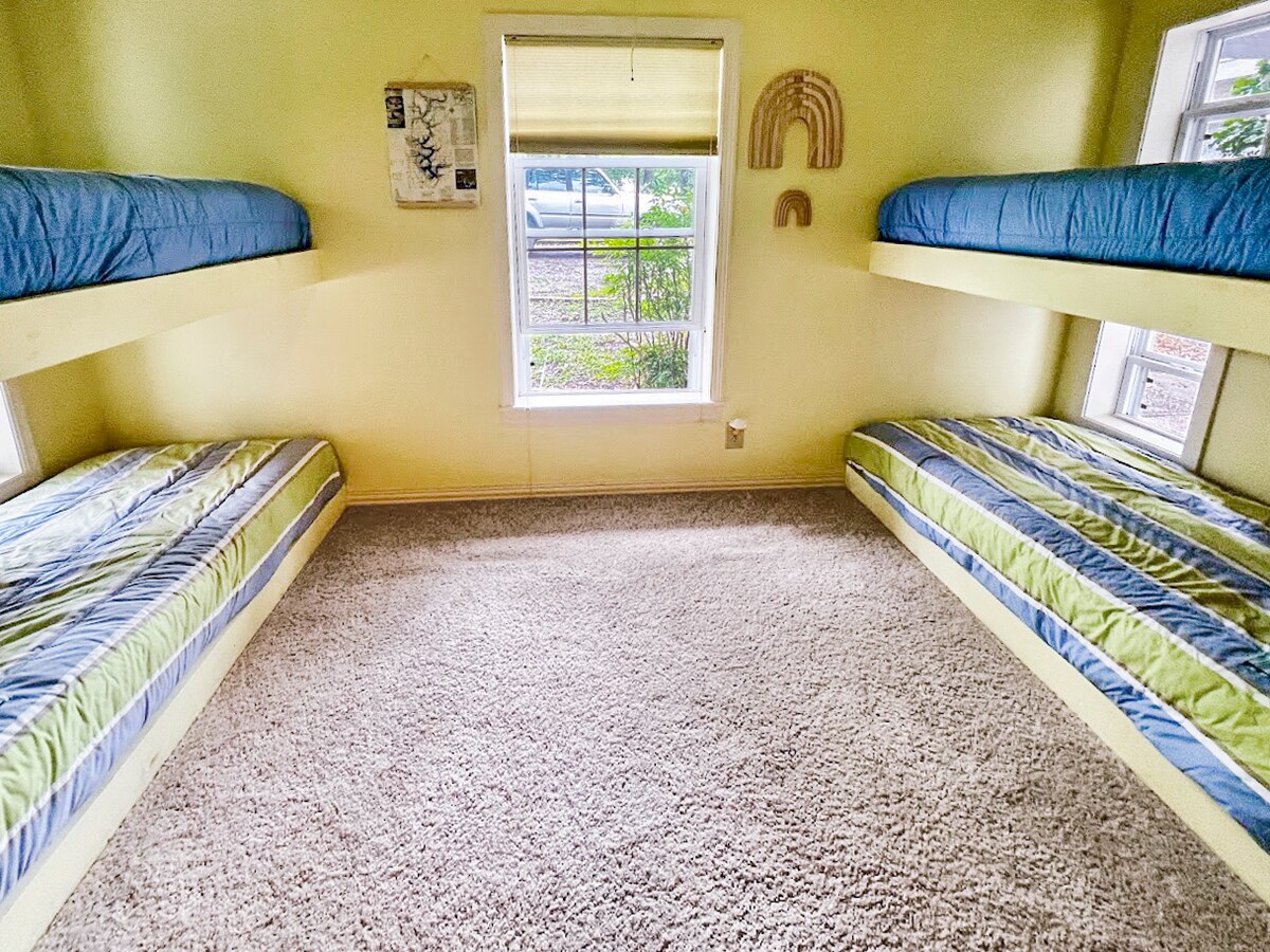 спална соба 3 од 3 со 4 пати душеци со двојна големина