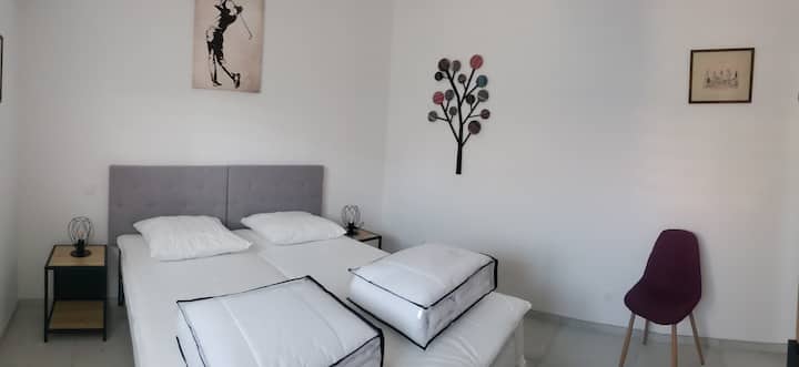 პირველი სართულის ოთახი