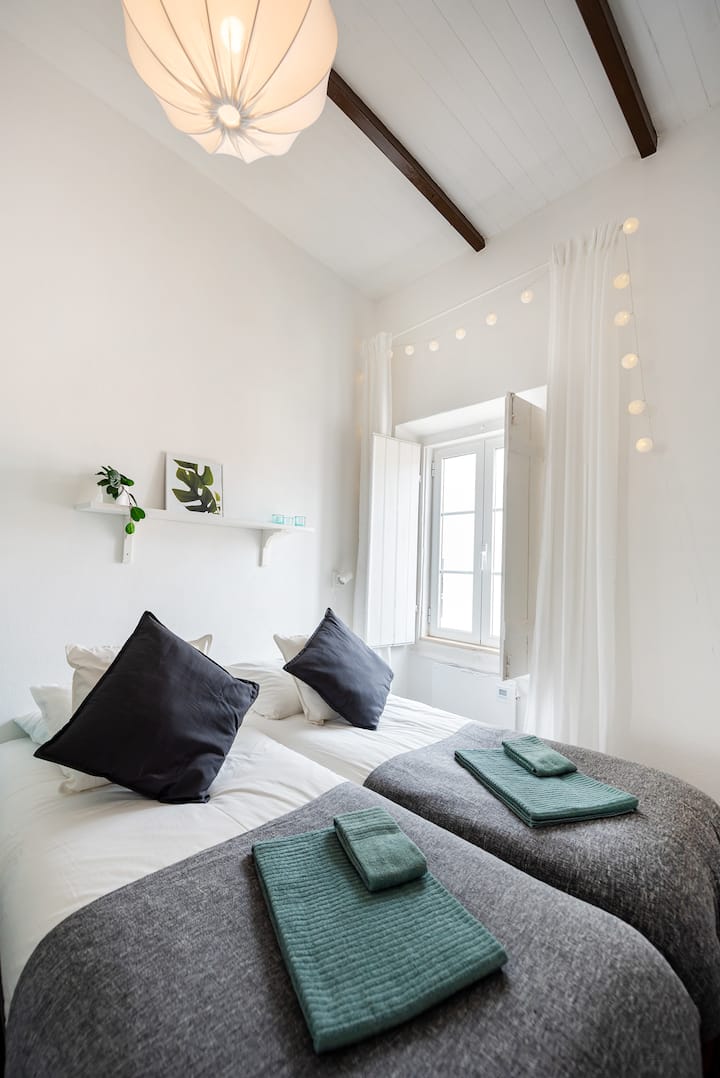 Twin/Double Bedroom