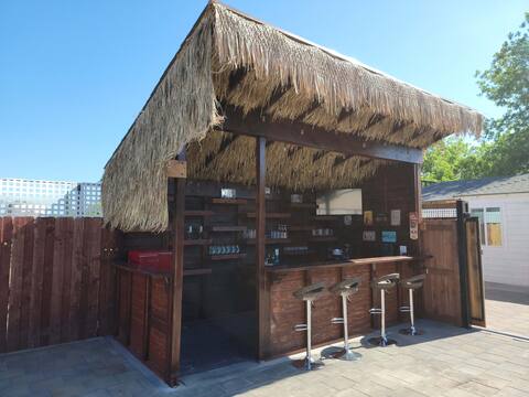 Casa Orozco For Gatherings, Full Outside Bar ~