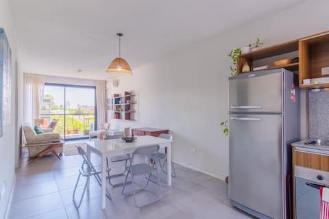 Popular Airbnb listing: Apartment with terrace and garage near the river in Partido De Tigre
