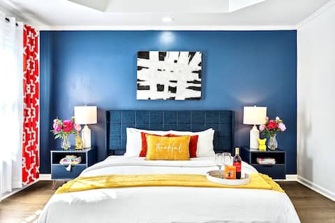 Castle on the Hill/BBQ/King Bed/Arcade/6 Bedrooms