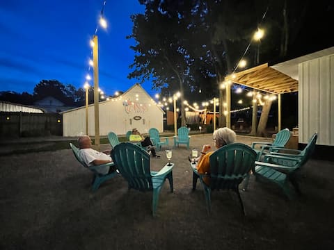 Rosie's Retreat new w outdoor kitchen & fire pit!