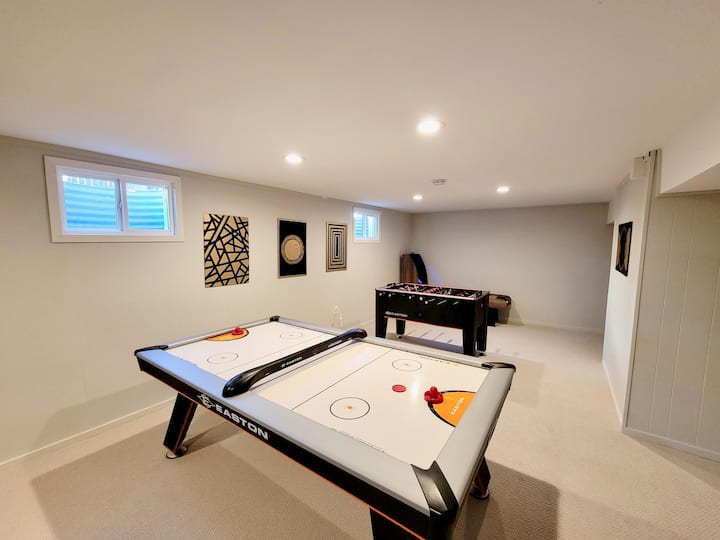Serene Centennial Home Luxe Amenities Near Denver Houses for Rent in
