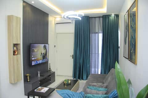2-bedroom Home with SuperFast Wifi & 24x7 Security