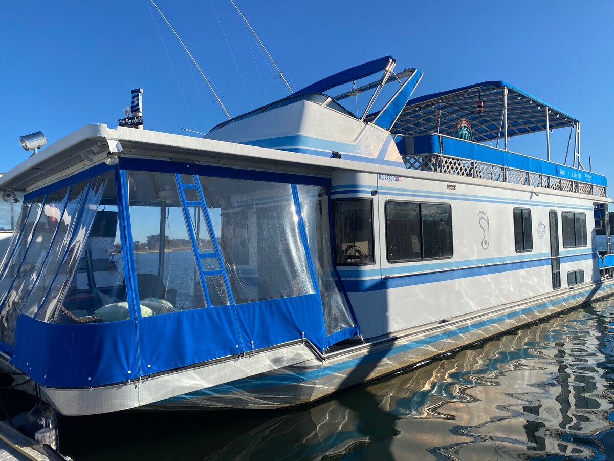 Best N Life 2 bedroom houseboat with scenic views Houseboats for Rent