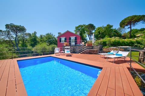 GARDENS OF CAMOGLI, Villa Sàrvia. Garden&pool