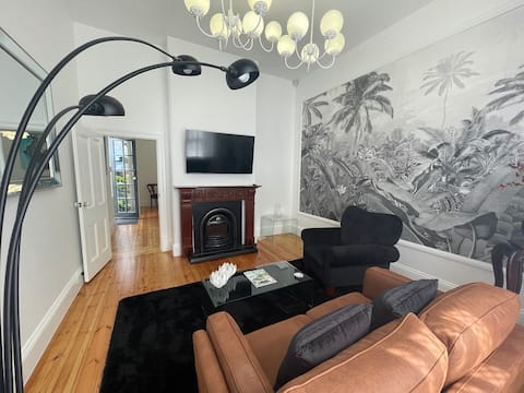 Top performing Airbnb: The Manor Suite - Apartment 2. in South Australia