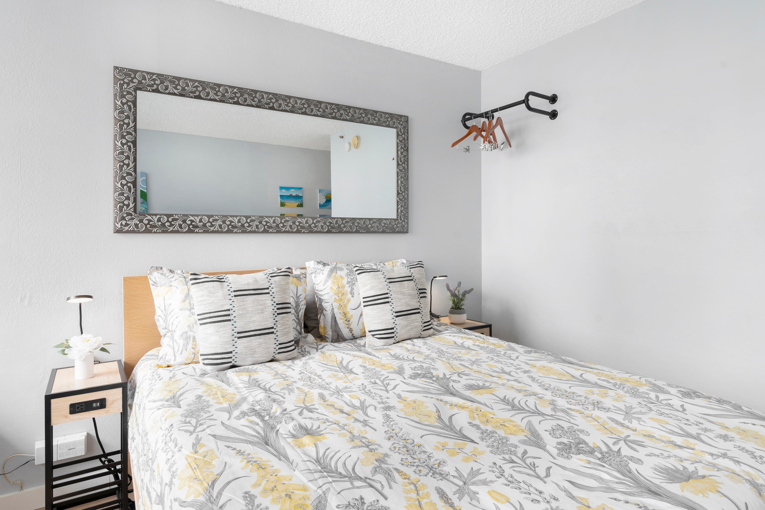 Condo in Honolulu · ★4.88 · Studio · 1 bed · 1 bath - Image 1