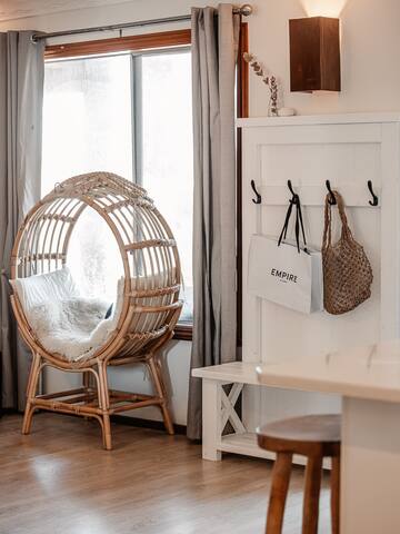 Wonderfully Lost Coastal Retreat | Family Friendly gallery image 5