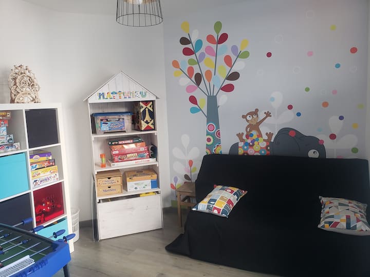 ห้องนอนที่ 5 - ห้องเล่นเกม