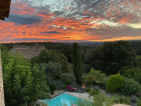 2 studios proches d'Uzès avec piscine & vue ++