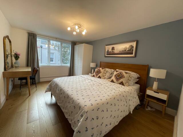 2 BR duplex flat with garden.Neal St,Covent Garden gallery image 2