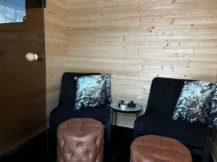 Mysigt Hus Nära Stan Med Vedeldad Bastu Och Relax - Falun