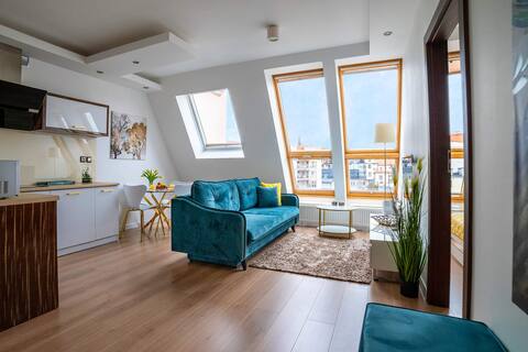 Apartment in Villa Park on the lake