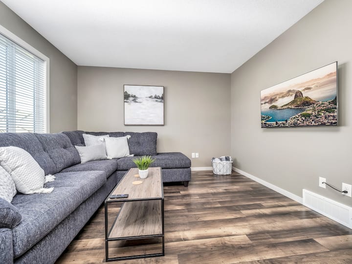 Lethbridge Vacation Rentals & Homes Alberta, Canada Airbnb