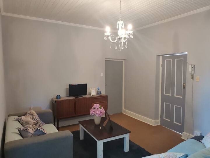 Farmstyle Cottage With 2 Bedrooms. - Vredendal