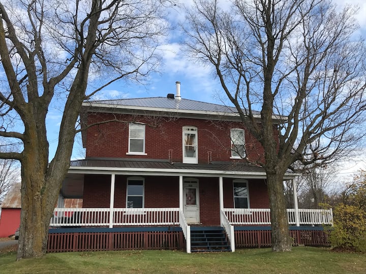 Tingwick Vacation Rentals & Homes Quebec, Canada Airbnb