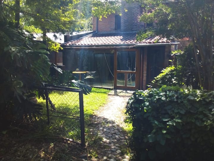 Трёхспальная квартира в Beccar с бассейном и зоной гриля