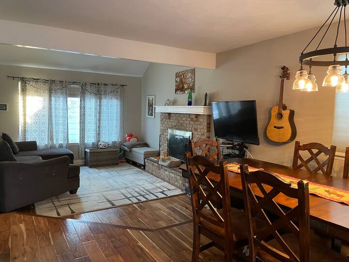 Beautifully updated 3 bed/4 bath downtown Niwot Houses for Rent in