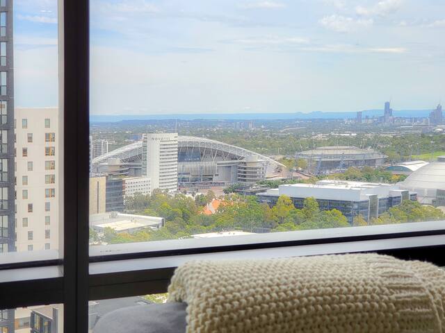 Relaxing home on high level & view of Olympic Park gallery image 5