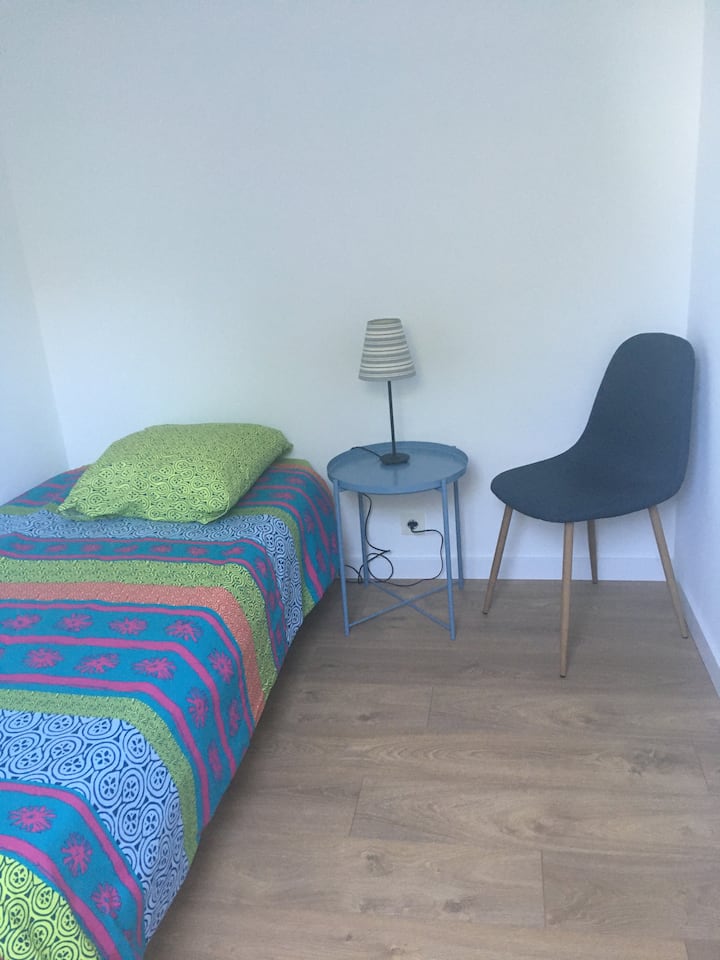 ห้องเตียงเดี่ยว