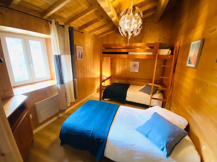 Chumba 1 cha kulala chenye vitanda 3 katika 90